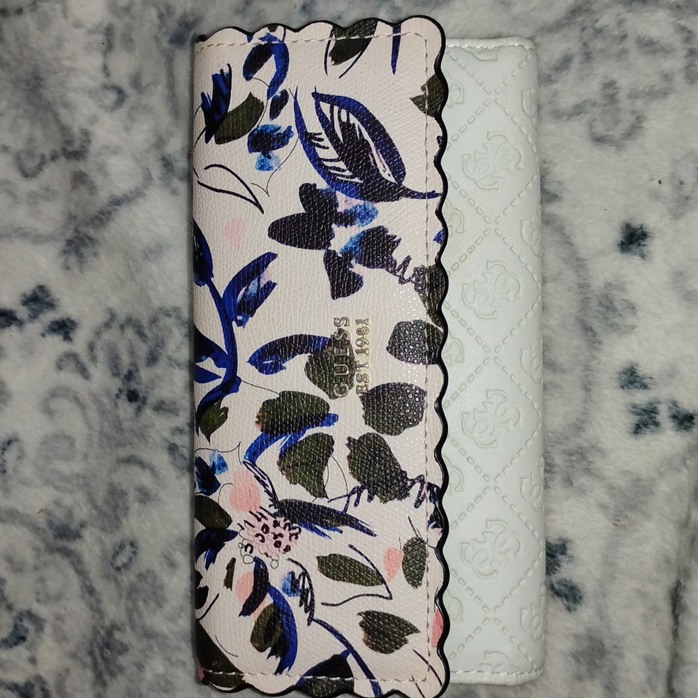Guess Floral Wallet - Cream and Blue